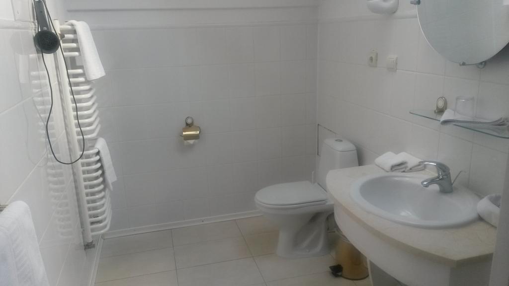 Marlen Hotel Rivne Dış mekan fotoğraf