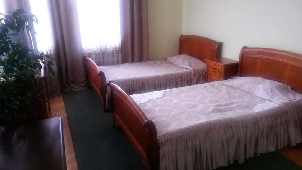 Marlen Hotel Rivne Dış mekan fotoğraf